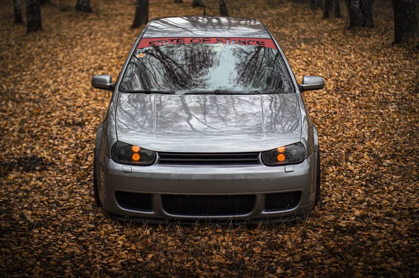 Voiture Dans Forêt — Photo