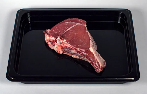 Siyah tepside taze et