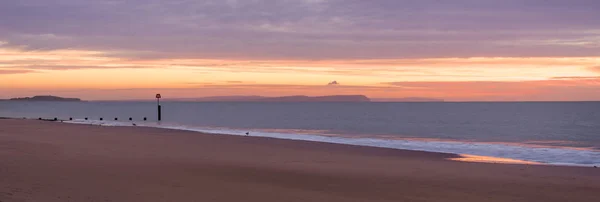 Bournemouth plaży i molo w Sunrise — Zdjęcie stockowe