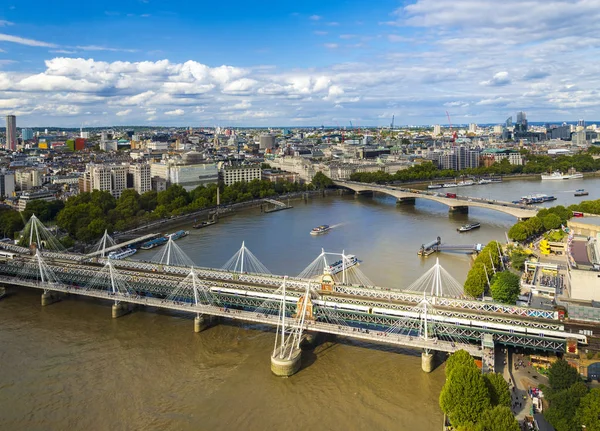 High Angle View Hungerford Bridge Golden Jubilee Bridges Wateloo Bridge — Stock Photo, Image