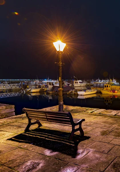 Bright Street Lights Cast Star Shapes Reflections Still Waters Poole — Stock Photo, Image