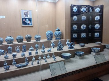 Salar Jung Müzesi, Hindistan 'ın Hyderabad kentindeki Musi Nehri' nin güney kıyısındaki Dar-ul-Shifa 'da bulunan bir sanat müzesidir. Hindistan 'ın üç ulusal müzesinden biridir..