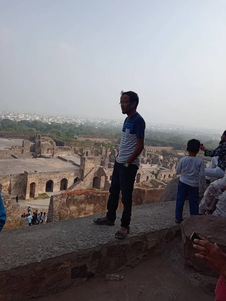 Golconda Kalesi, Golkonda (Telugu) olarak da bilinir. 