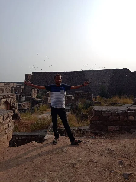 Golconda Kalesi, Golkonda (Telugu) olarak da bilinir. 