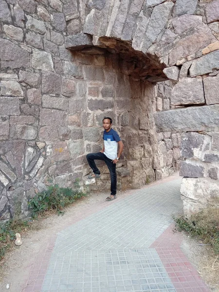 Golconda Kalesi, Golkonda (Telugu) olarak da bilinir. 