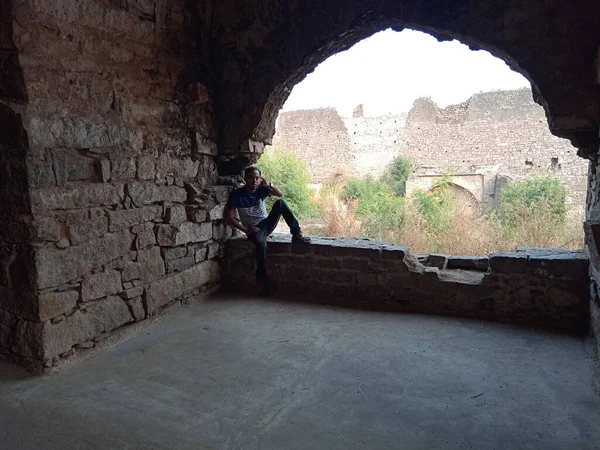 Golconda Kalesi, Golkonda (Telugu) olarak da bilinir. 