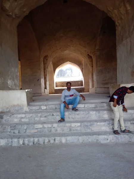Golconda Kalesi, Golkonda (Telugu) olarak da bilinir. 
