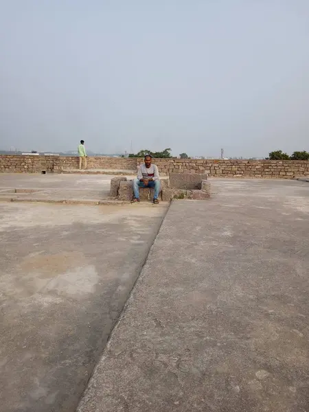 Golconda Kalesi, Golkonda (Telugu) olarak da bilinir. 