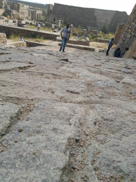 Golconda Kalesi, Golkonda (Telugu) olarak da bilinir. 