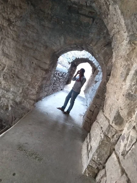 Golconda Kalesi, Golkonda (Telugu) olarak da bilinir. 