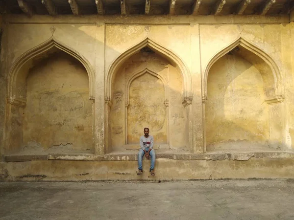 Golconda Kalesi, Golkonda (Telugu) olarak da bilinir. 