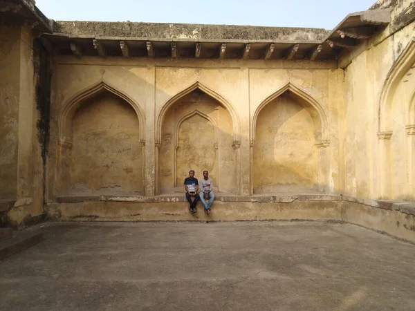 Golconda Kalesi, Golkonda (Telugu) olarak da bilinir. 