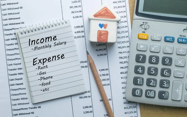 Planning monthly income and account expenses