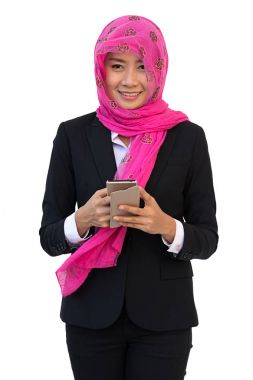 Arap işkadını bir cep telefonu izole backgrou mesajlaşma