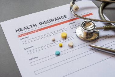 Model ve politika belgesiyle sağlık sigortası formu  