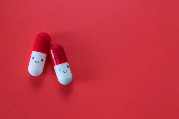 Smiling Pills Capsule Cartoon Character Isolated Red Background Copy Spase — Stock Photo, Image