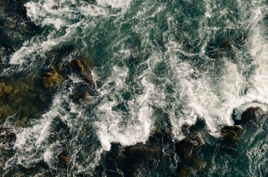 İtalya 'da deniz dalgaları