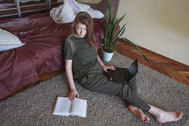 Evde uzaktan çalışma, çevrimiçi çalışma, ağ