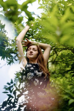 Bir kızın sanat portresi ve bir mektup