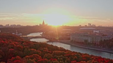Panorama Stalin 'in gökdeleni, MGU ve Luzhniki.