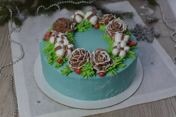 Сливочный Торт Новогодним Декором — стоковое фото
