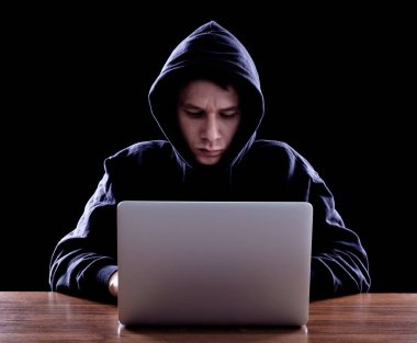 Çalmak veri--dan laptop bilgisayar korsanı
