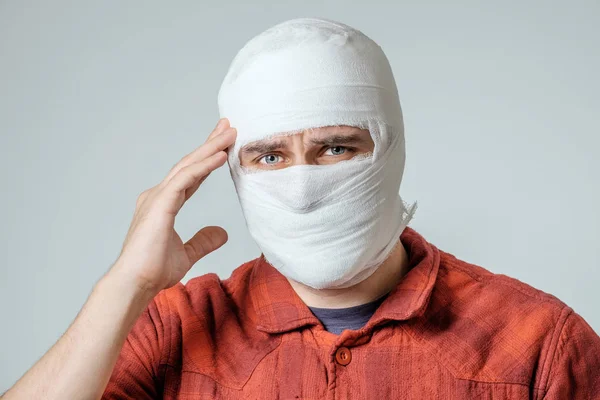 Close up portrait of injured man — Stock Photo, Image