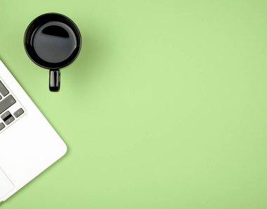 Ofis, banka donatımı ile çalışma alanının düz yatıyordu tarzı resim