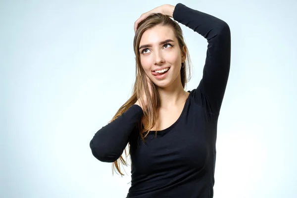 Retrato de mujer joven positiva . — Foto de Stock