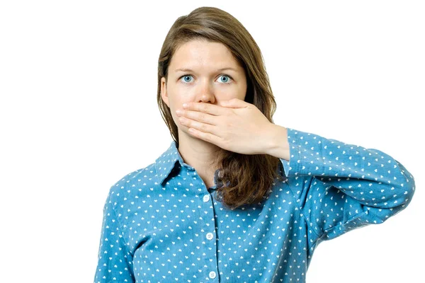 Genç kadın kapalı ağızlı