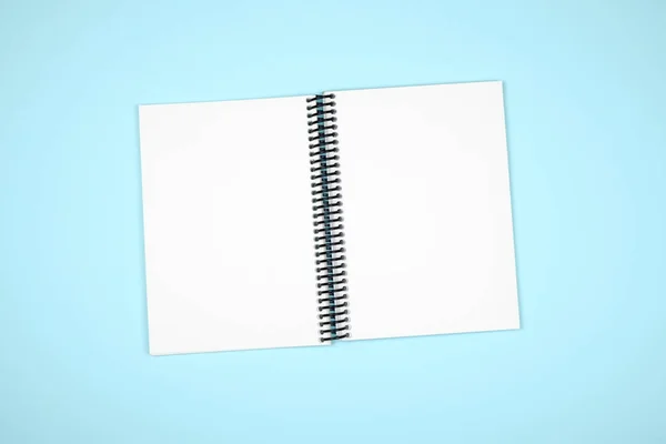 Almofada de escrita em branco para ideias sobre fundo colorido — Fotografia de Stock