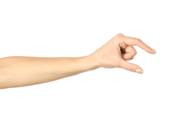 Het Meten Van Onzichtbaar Item Vrouw Hand Met Franse Manicure — Stockfoto
