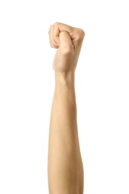 Yumruğunu sıkıca kavra. Dikey görüntü. Beyaz arka planda izole edilmiş Fransız manikürlü kadın eli. Dizinin bir parçası