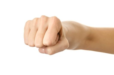 Yumruğunu sıkıca kavra. Yatay görüntü. Beyaz arka planda izole edilmiş Fransız manikürlü kadın eli. Dizinin bir parçası