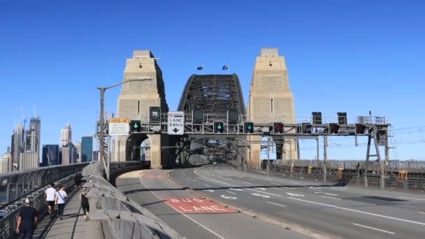 Entré Till Sydney Harbour Bron Från Krigiska Motorvägen Solig Dag — Stockvideo