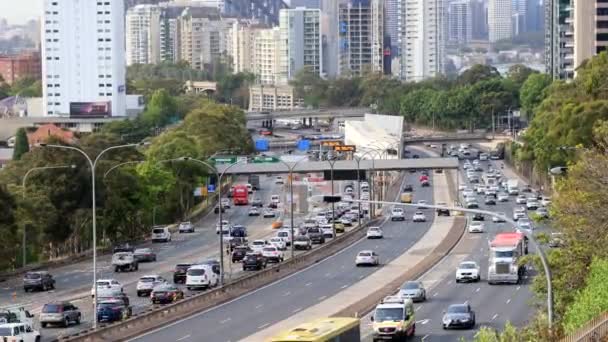 Rychlý Pohyb Motorových Vozidel Dálnici Warringah Severním Sydney Směrem Sydney — Stock video