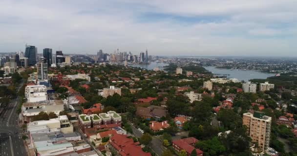 Gröna Lummiga Förorter Nedre Norra Stranden Sydney Luften Mot Staden — Stockvideo