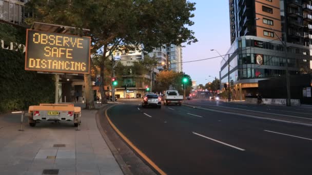 Stay Home Covid Coronavirus Pandemic Road Side Light Poster Sydney — Stock Video