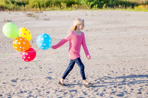 Blonde kid girl — Stock Photo, Image