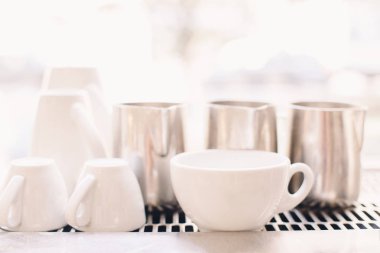 Beyaz kahve bardağı 