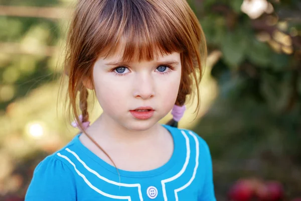 Red-haired little girl — Stock Photo, Image