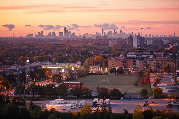 Prachtige Roze Gele Paarse Ochtend Lucht Wolken Toronto Stad Canada — Stockfoto