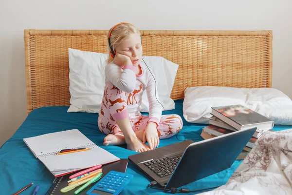 Tired Bored Caucasian Girl Child Sitting Bed Learning Online Internet — Stock Photo, Image