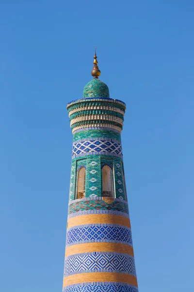 Islam khodja Minarett in Chiwa, Usbekistan — Stockfoto