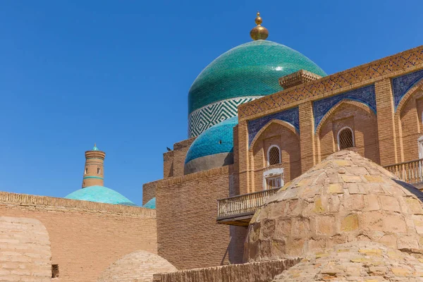 Mausoleo de Makhmud Pakhlavan en Khiva, Uzbekistán . — Foto de Stock