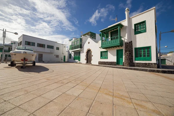 Caleta de Famara, in Lanzarite, Canary Islands — Stock Photo, Image