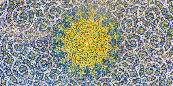 Madrasa-ye-Chahar Bagh, em Isfahan, Irão . — Fotografia de Stock