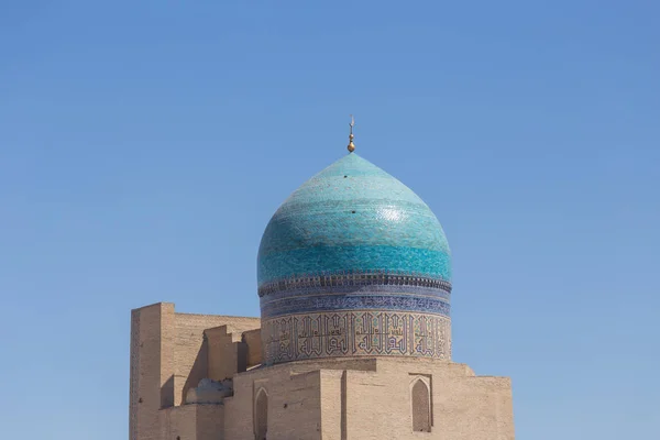 噶伦清真寺在乌兹别克斯坦布哈拉 (Buxoro) — 图库照片