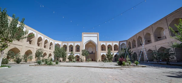Buhara, Özbekistan'a Kukeldash Medressa