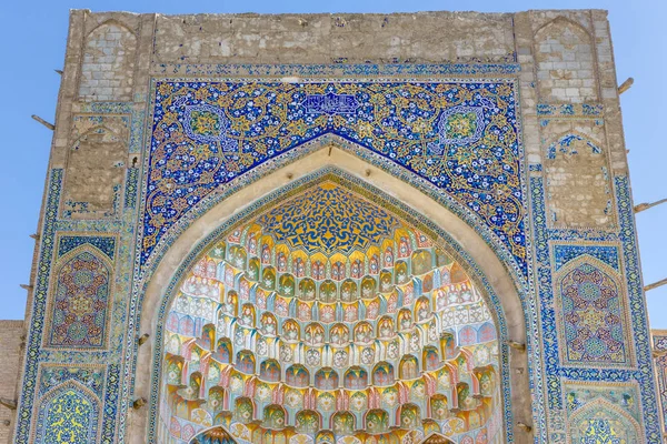 Abdul Aziz Khan Medressa in Bukhara - Buxoro, Uzbequistão — Fotografia de Stock